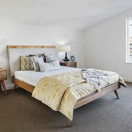 Luxury Retreat 5 Bedrooms With Driveway & Garden Welling Buitenkant foto